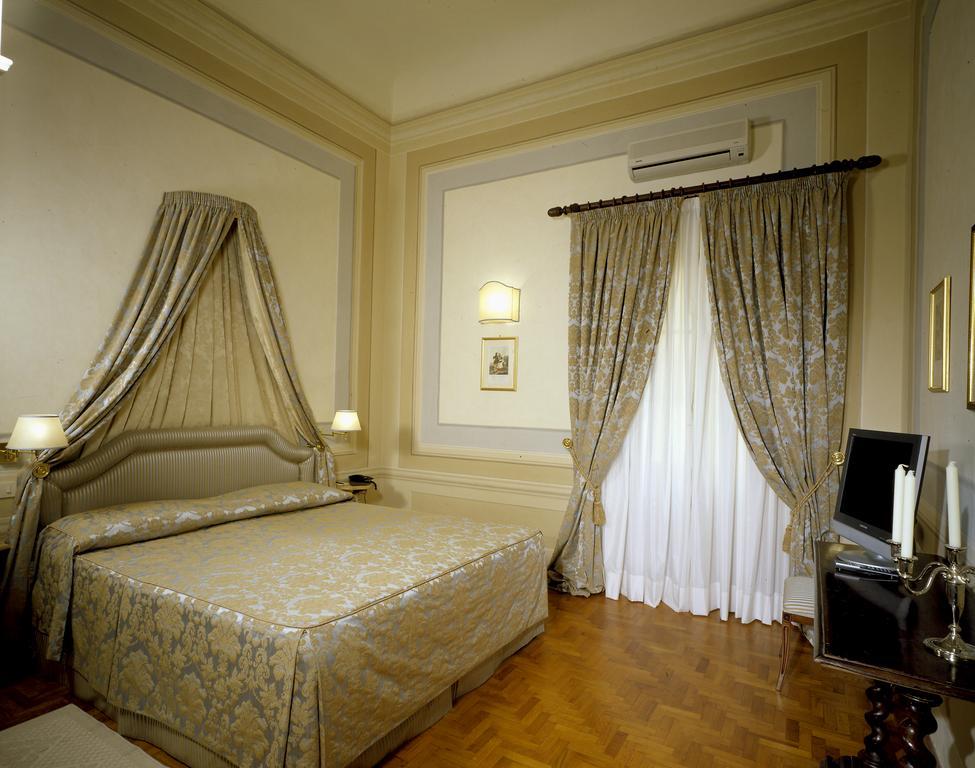 Hotel Palazzo Niccolini Al Duomo Residenza D'Epoca Florencia Habitación foto
